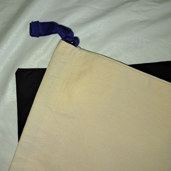 Pair of large Louis Vuitton Dust Bags - Picture 6 of 8